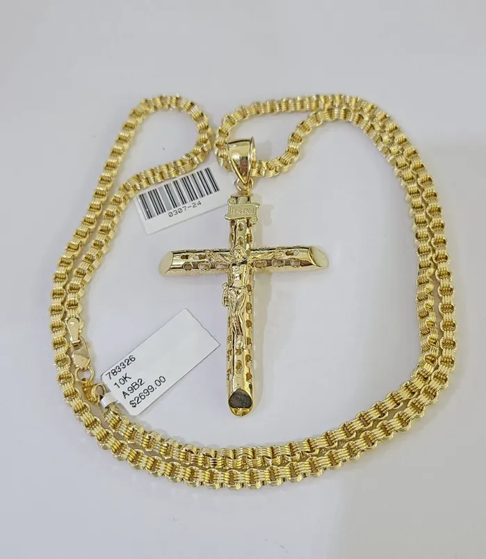 Gold and Diamond Necklaces 10k Gold Byzantine Necklace INRI Jesus Cross Charm 1826 inches 3mm SET Chain
