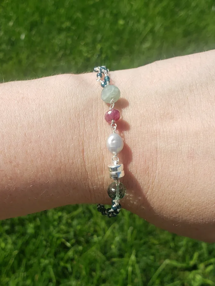 Bracelets AVF AVF Silver Grandidierite Pink Sapphire Kyanite Quartz Pearl Triple Strand Bracelet SI3649
