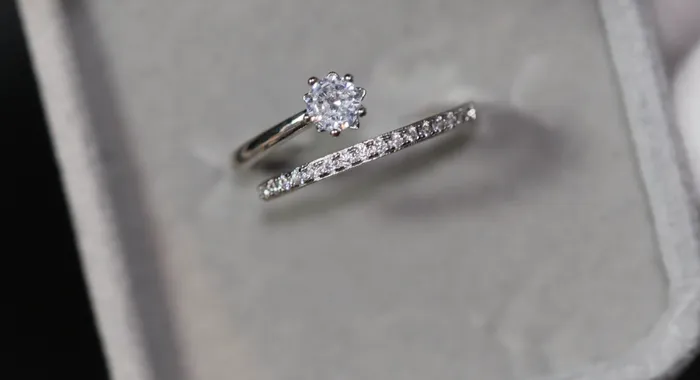 Fashion Ring Twist Ring Round Diamond Ring Wrapped Ring Twist Ring Stackable Ring Charm Ring Shooting Star Ring Lab Diamonds London Rings