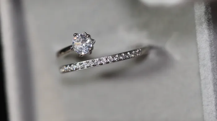 Fashion Ring Twist Ring Round Diamond Ring Wrapped Ring Twist Ring Stackable Ring Charm Ring Shooting Star Ring Lab Diamonds London Rings