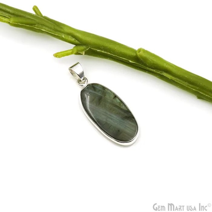 Necklaces GemMartUSA Labradorite Gemstone Oval 36x16mm Sterling Silver Necklace Pendant 1PC